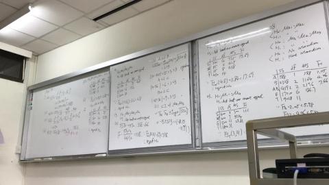 統計系_統計學(二)-1090513實習.mp4