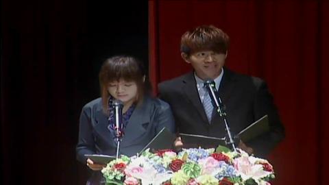 成大學生論壇 : 大師VS.學生代表. 成者能立 品牌自成(100.05.11). pt.1