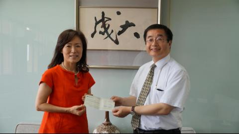 【影音】肯定成大暑期華語課程 台美姐妹關係聯盟TUSA捐款表謝意