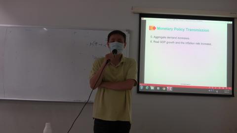 20210603經濟學二-09.MTS