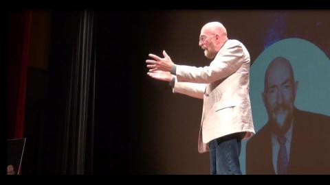 《星際效應》科學顧問成大演講 景際物理大解謎