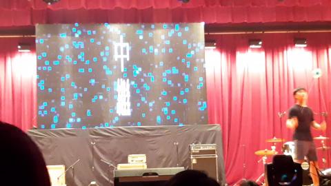 10/19 吳秉弘 電機系	E24102014