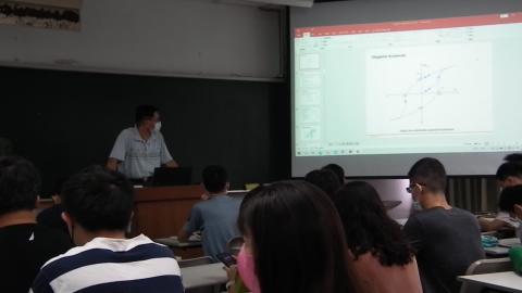 10/13 上課影片-1