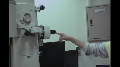 電子顯微鏡實作觀摩（波、晶格、繞射）