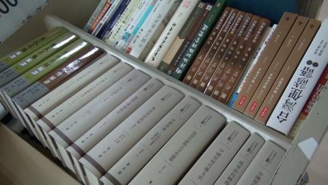 成功大學圖書館「二手書義賣活動」  歡迎捐書作公益