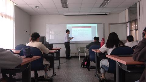 計量經濟學一一般教室202311162.MTS