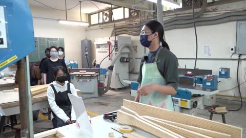 112-01 木作產品與設計實務 1122(1)