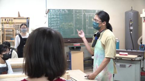 112-01 木作產品與設計實務 1129(1)