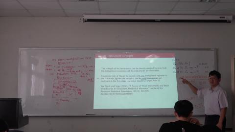 計量經濟學一一般教室202312148.MTS