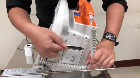 NK電擊器-04.紀錄紙更換